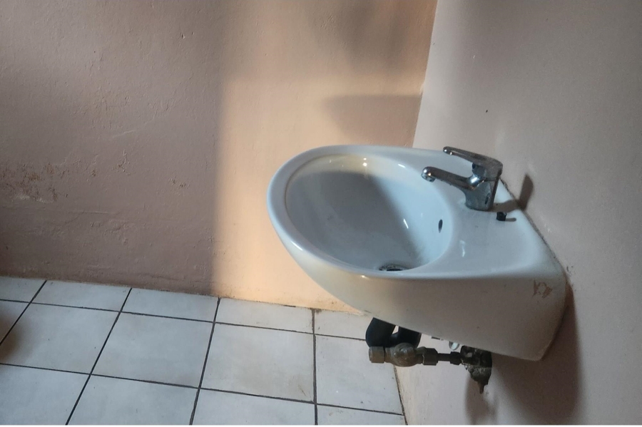 15 Bedroom Property for Sale in Beacon Bay Eastern Cape